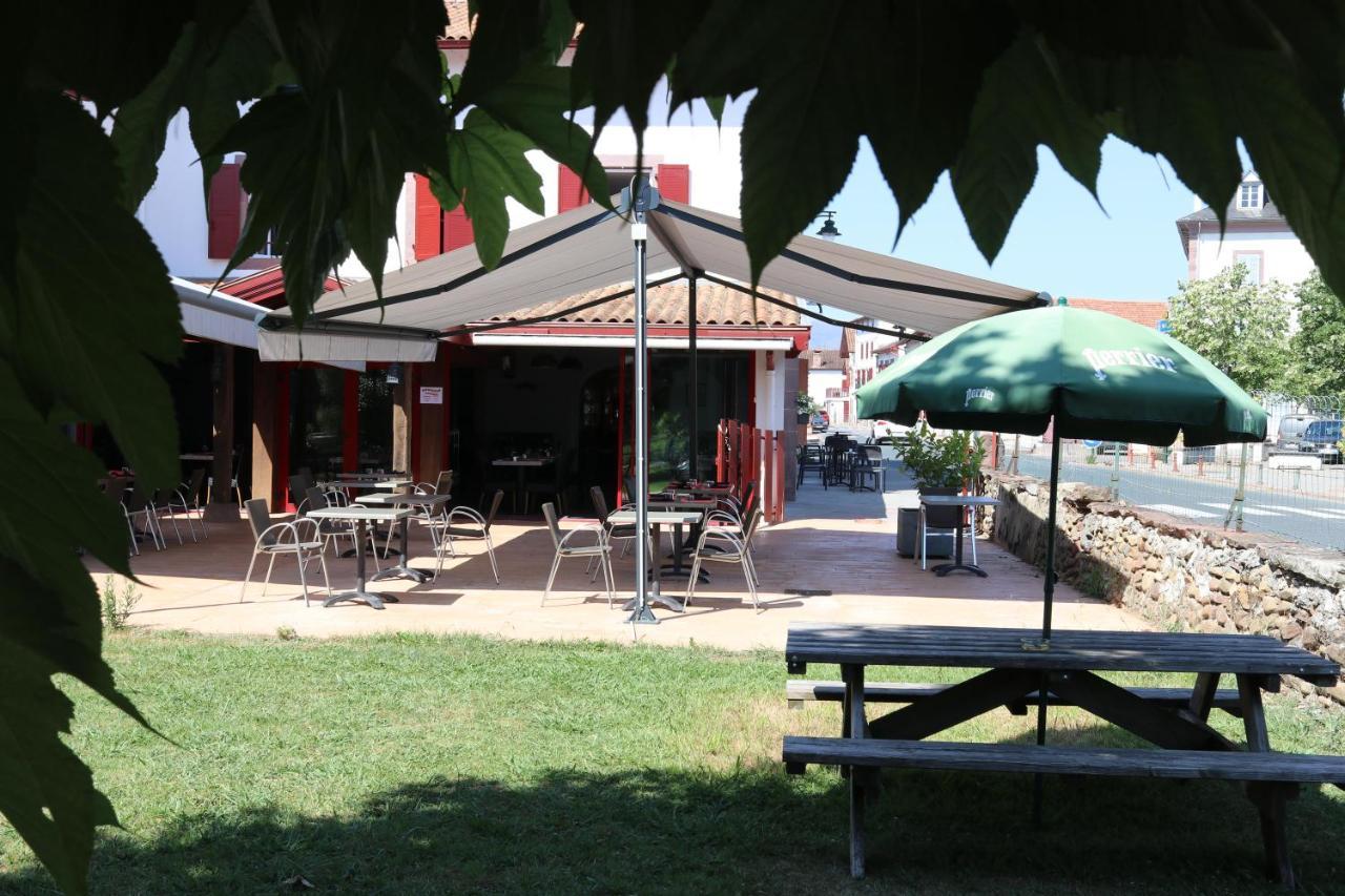 Hotel Mendy Saint-Jean-le-Vieux  Екстериор снимка