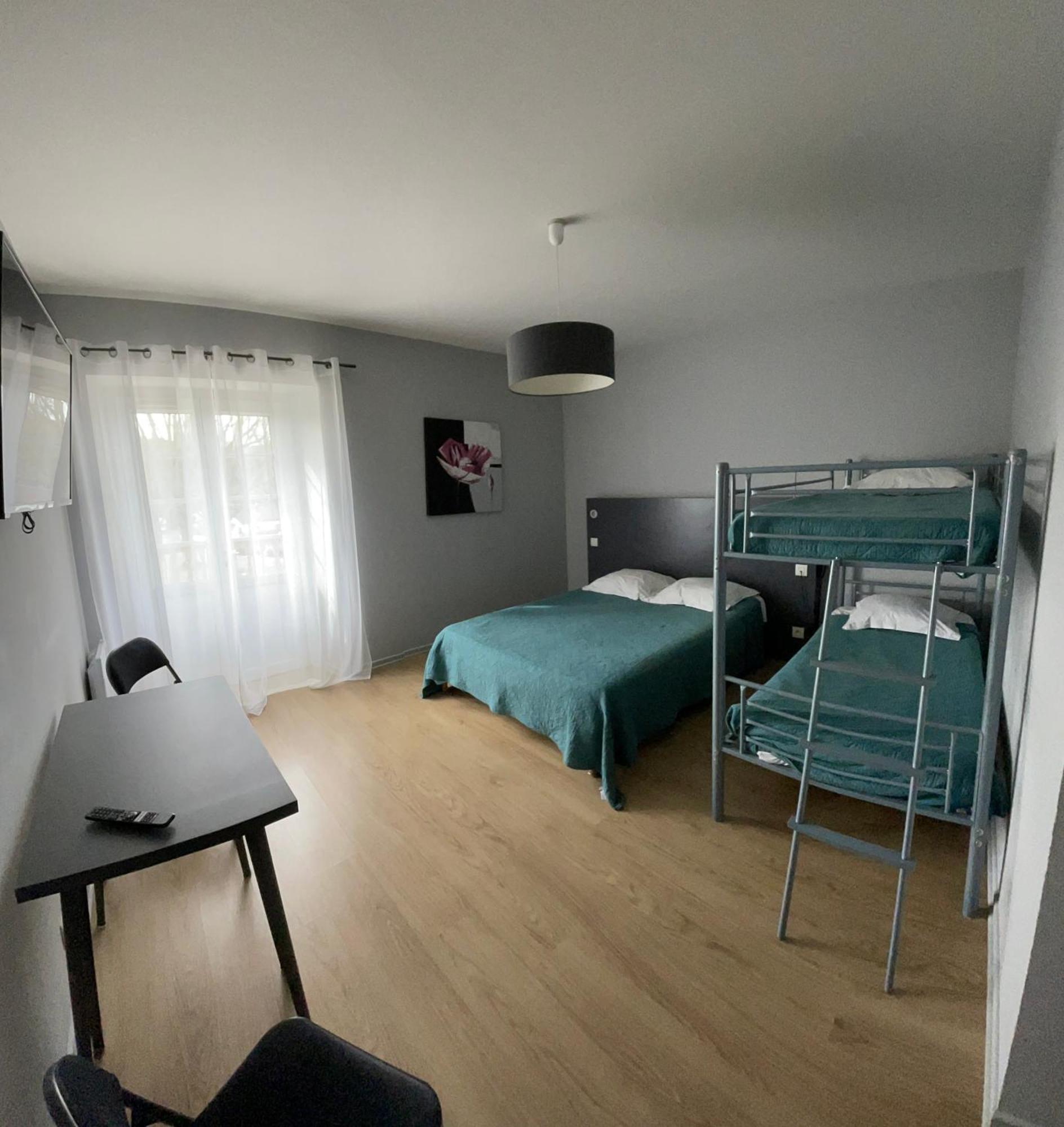Hotel Mendy Saint-Jean-le-Vieux  Екстериор снимка