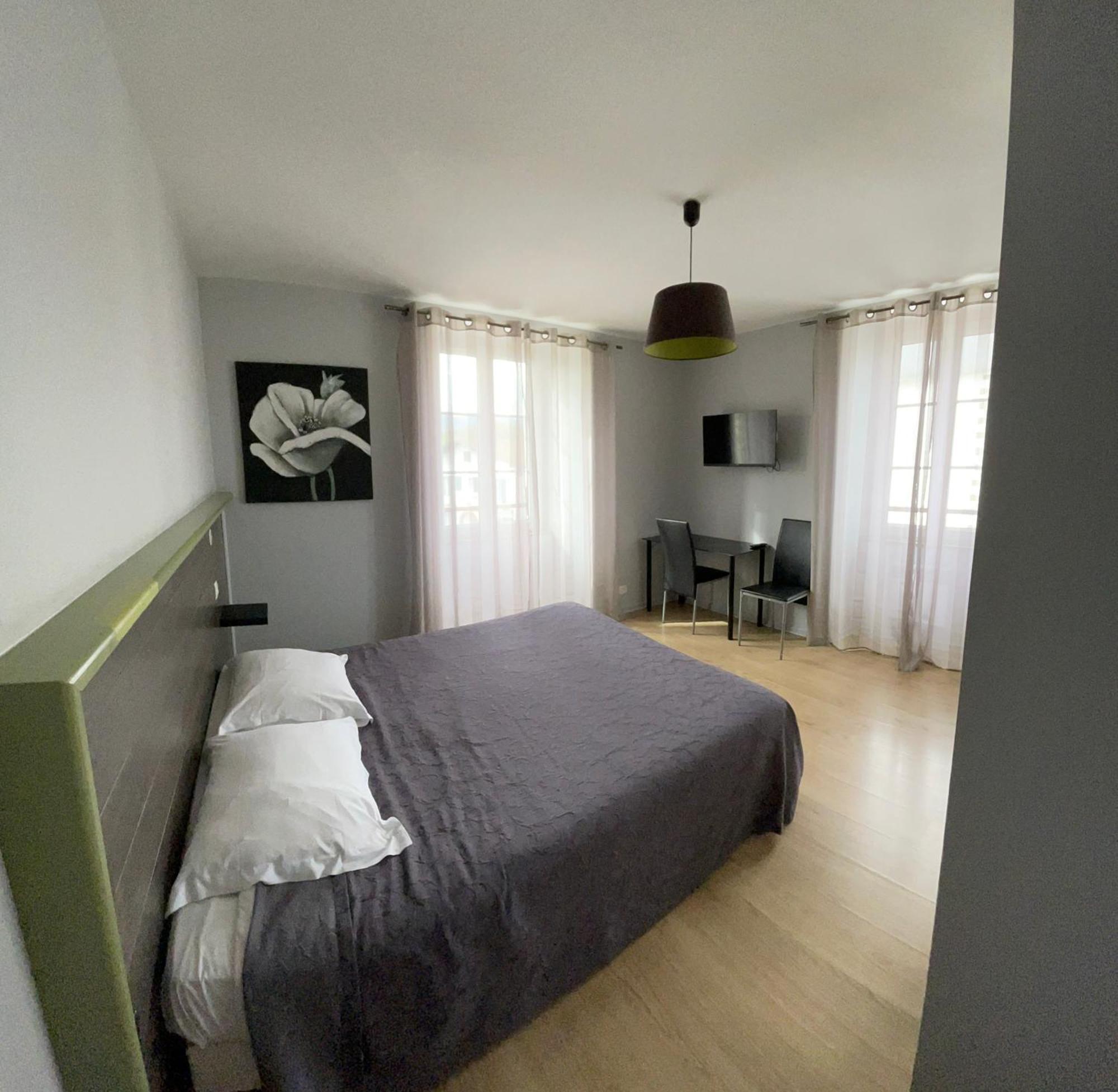 Hotel Mendy Saint-Jean-le-Vieux  Екстериор снимка