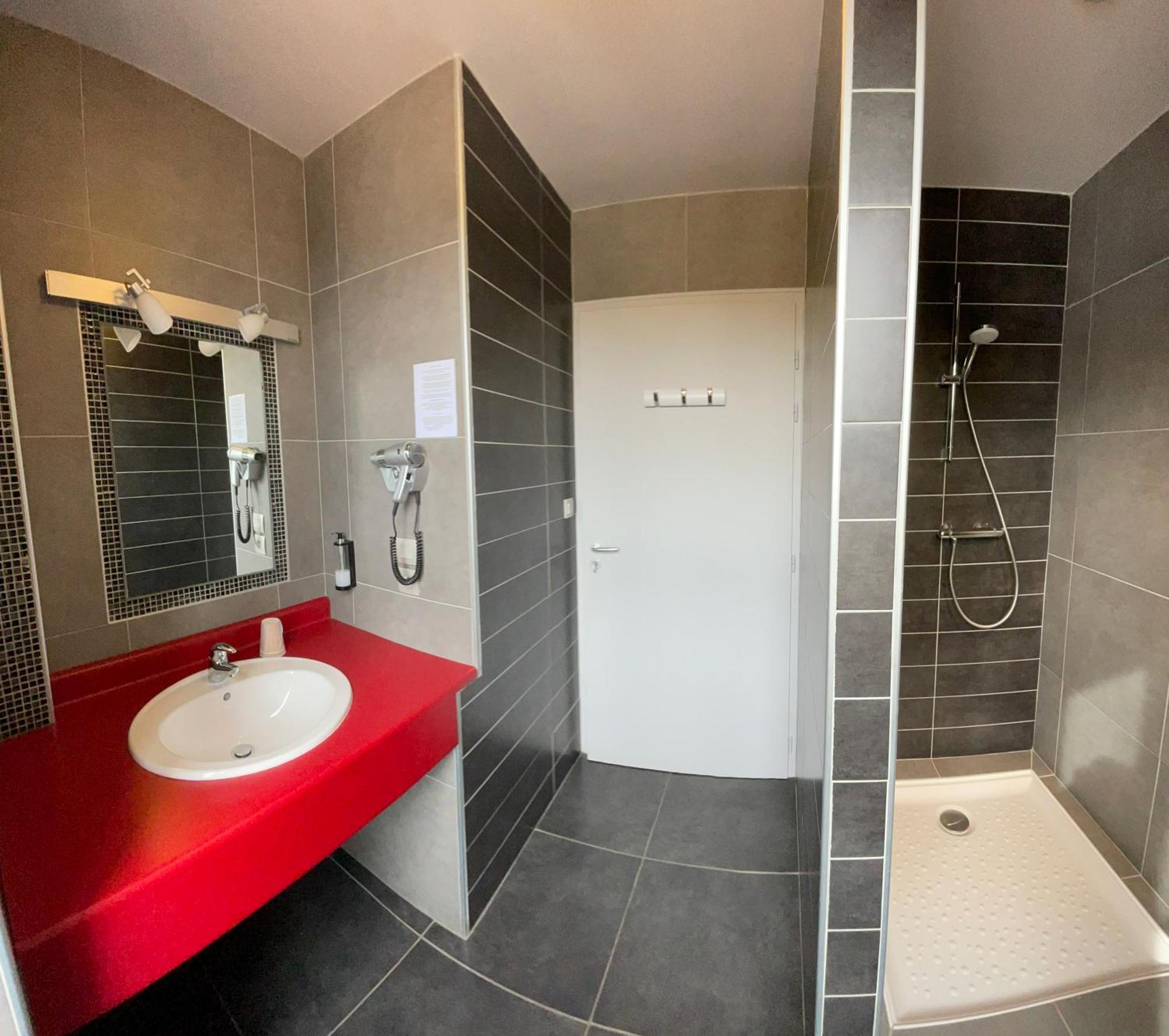 Hotel Mendy Saint-Jean-le-Vieux  Екстериор снимка