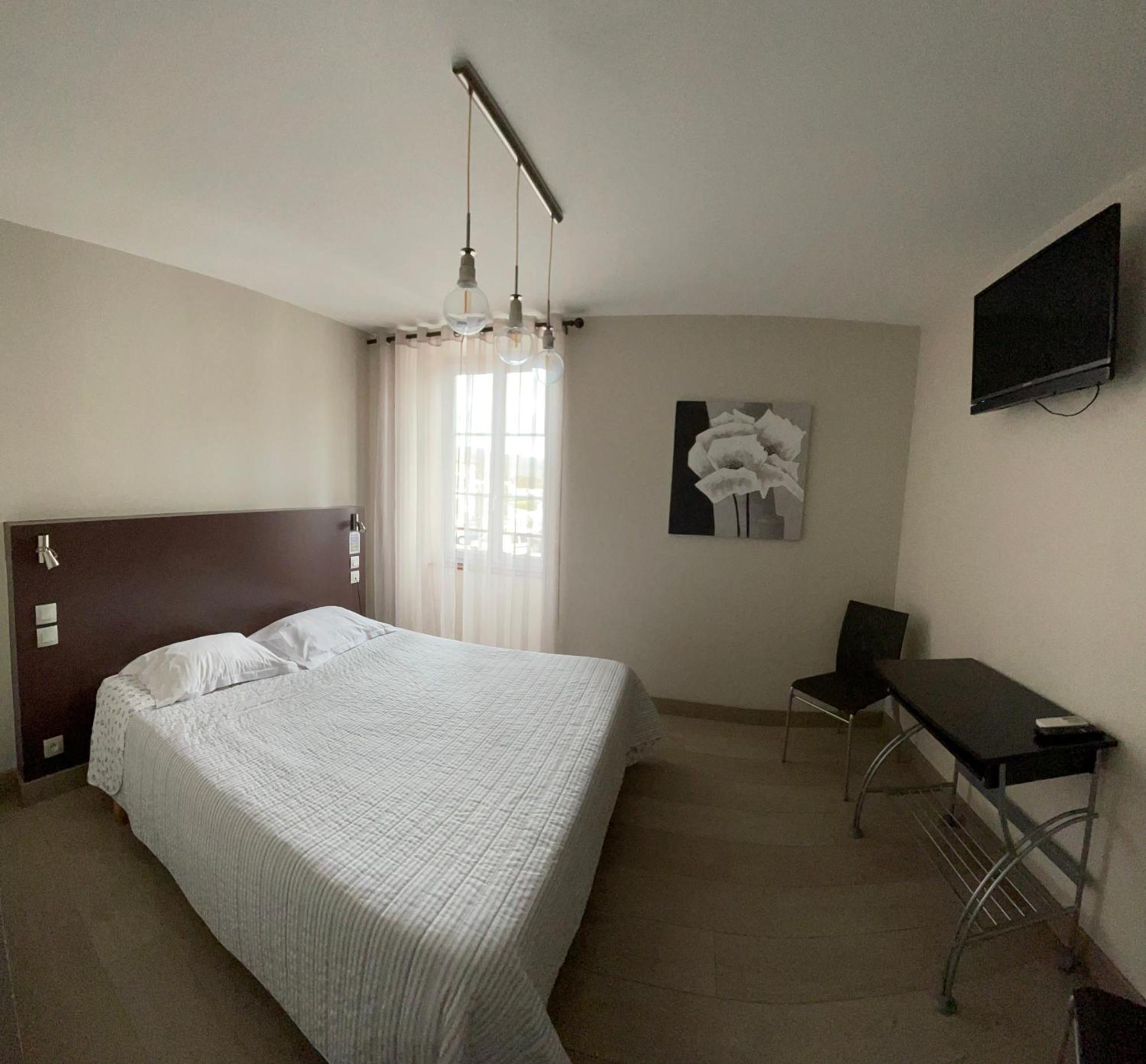 Hotel Mendy Saint-Jean-le-Vieux  Екстериор снимка